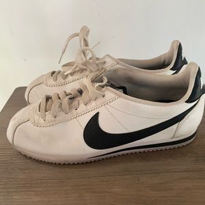 Nike Cortez